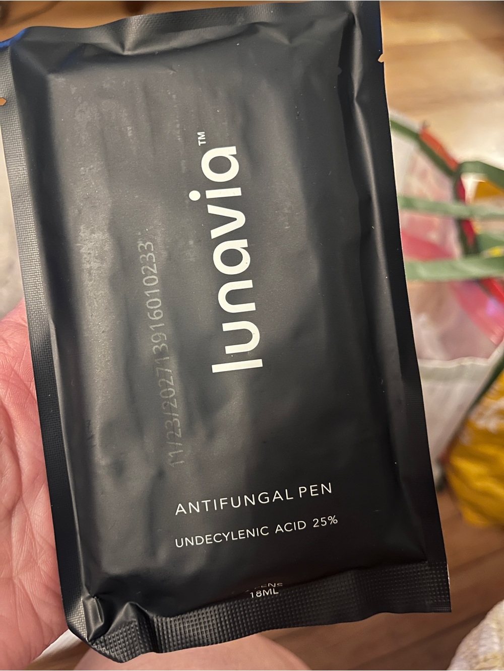 Lunavia antifungal pen